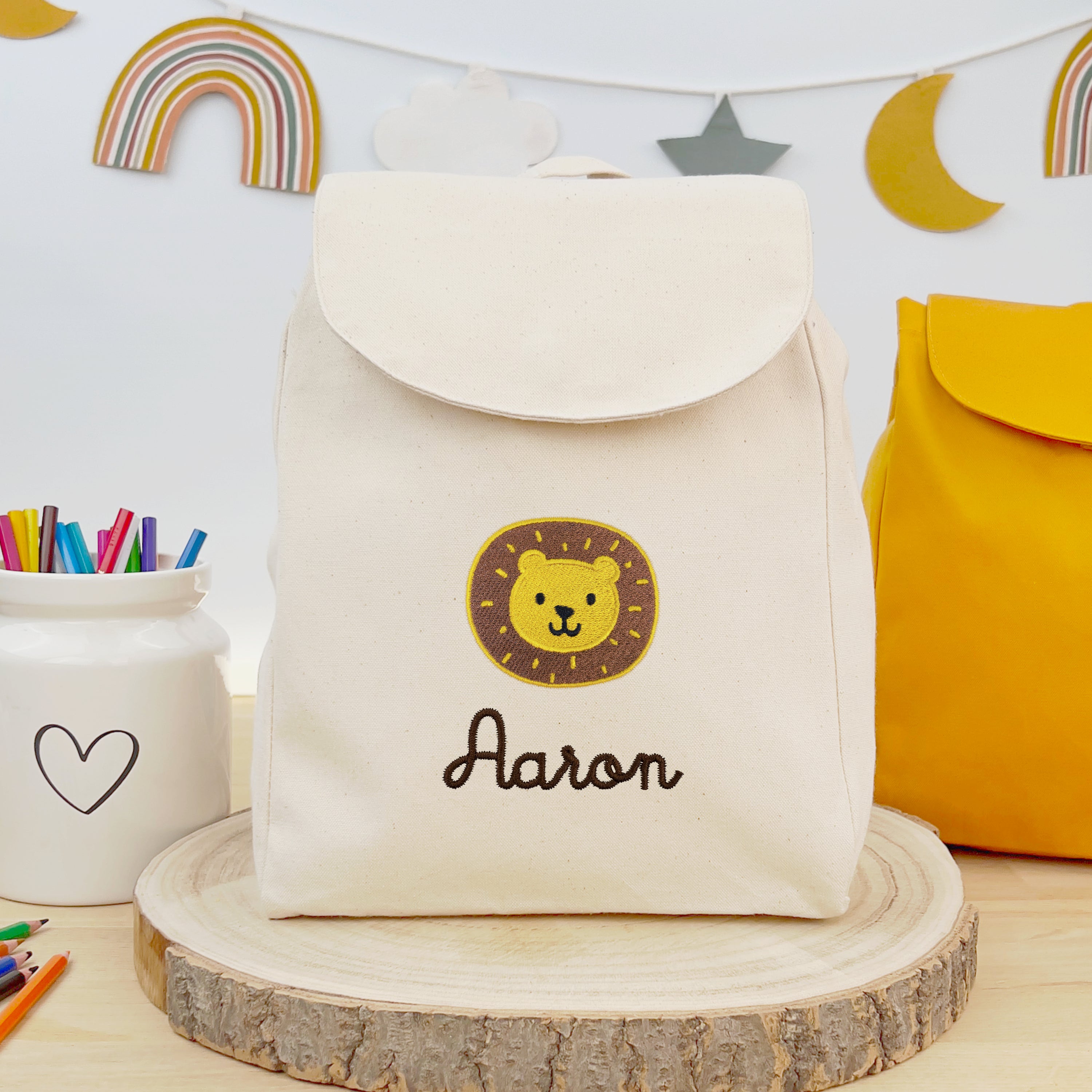 Bio-Kinderrucksack mit Namen und Löwe - Natur/Braun