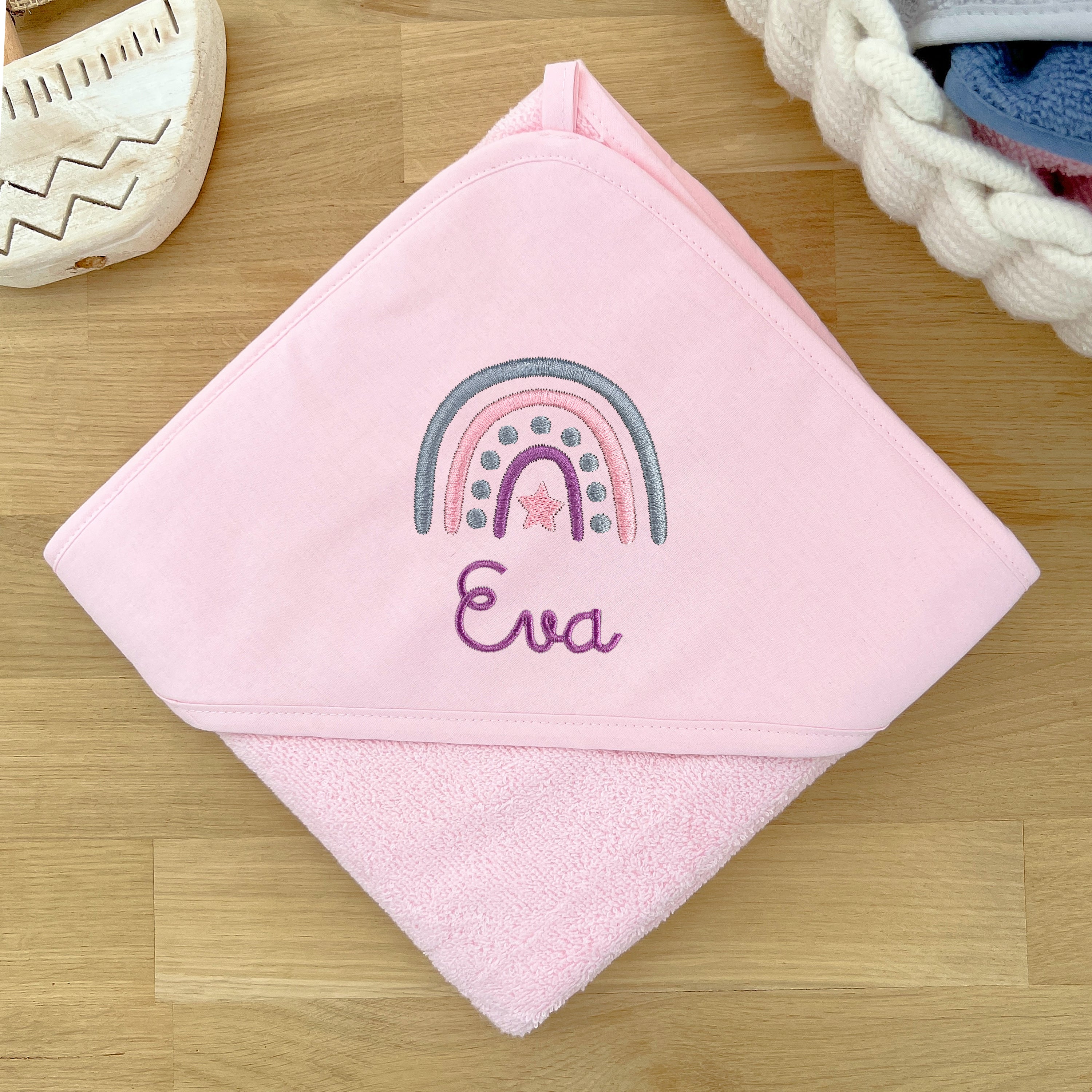 Kinder/Baby-Kapuzenhandtuch mit Namen - Rosa / Regenbogen